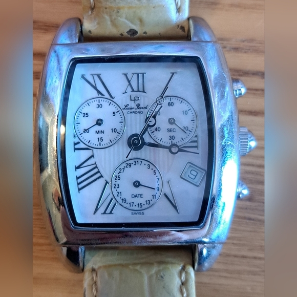 Vintage Lucien Piccard 26495MUS Mother Of Pearl & Silver Casual Wrist Watch - Picture 2 of 8